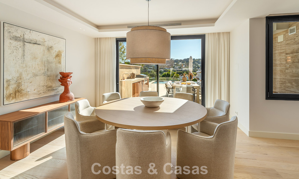 Spectaculaire villa de luxe à vendre dans une urbanisation prisée de Nueva Andalucia, Marbella 781321