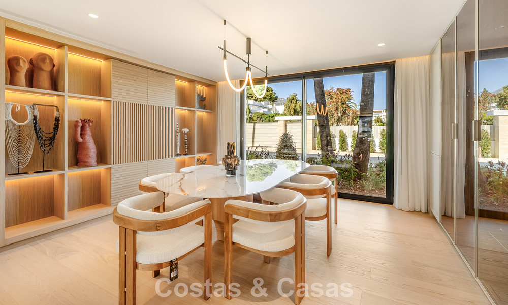 Spectaculaire villa de luxe à vendre dans une urbanisation prisée de Nueva Andalucia, Marbella 781322
