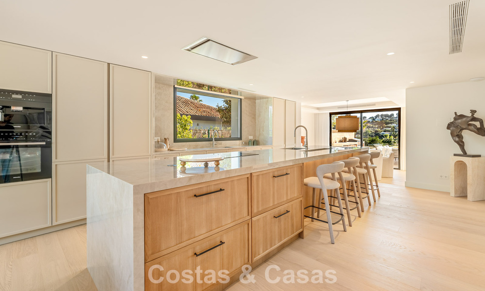 Spectaculaire villa de luxe à vendre dans une urbanisation prisée de Nueva Andalucia, Marbella 781324