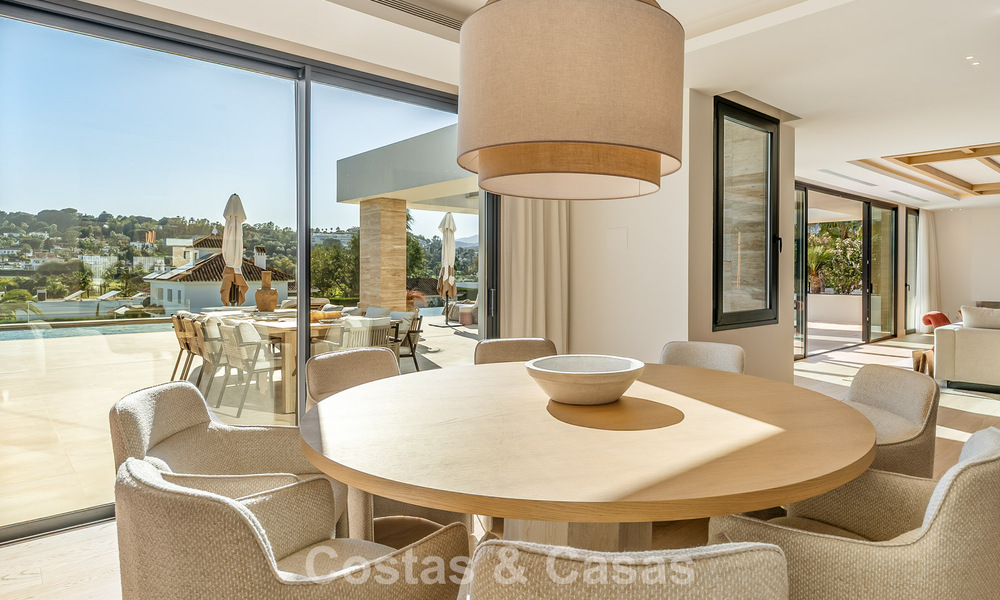 Spectaculaire villa de luxe à vendre dans une urbanisation prisée de Nueva Andalucia, Marbella 781325
