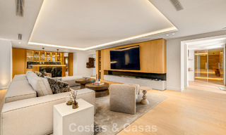 Spectaculaire villa de luxe à vendre dans une urbanisation prisée de Nueva Andalucia, Marbella 781326 