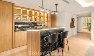 Spectaculaire villa de luxe à vendre dans une urbanisation prisée de Nueva Andalucia, Marbella 781329 
