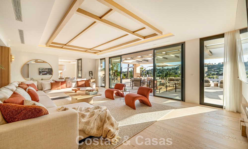 Spectaculaire villa de luxe à vendre dans une urbanisation prisée de Nueva Andalucia, Marbella 781337