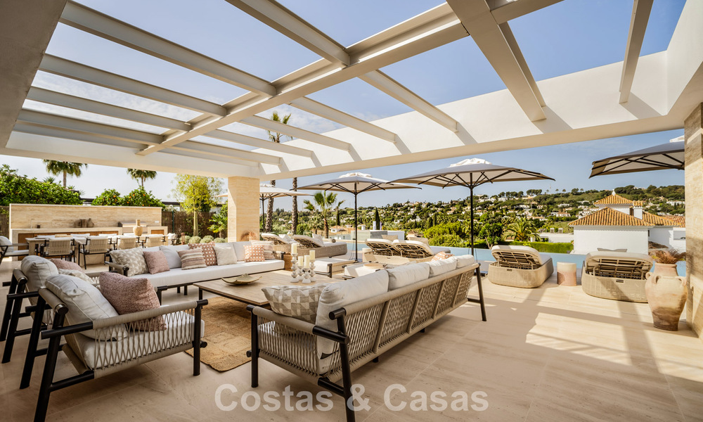 Spectaculaire villa de luxe à vendre dans une urbanisation prisée de Nueva Andalucia, Marbella 781351