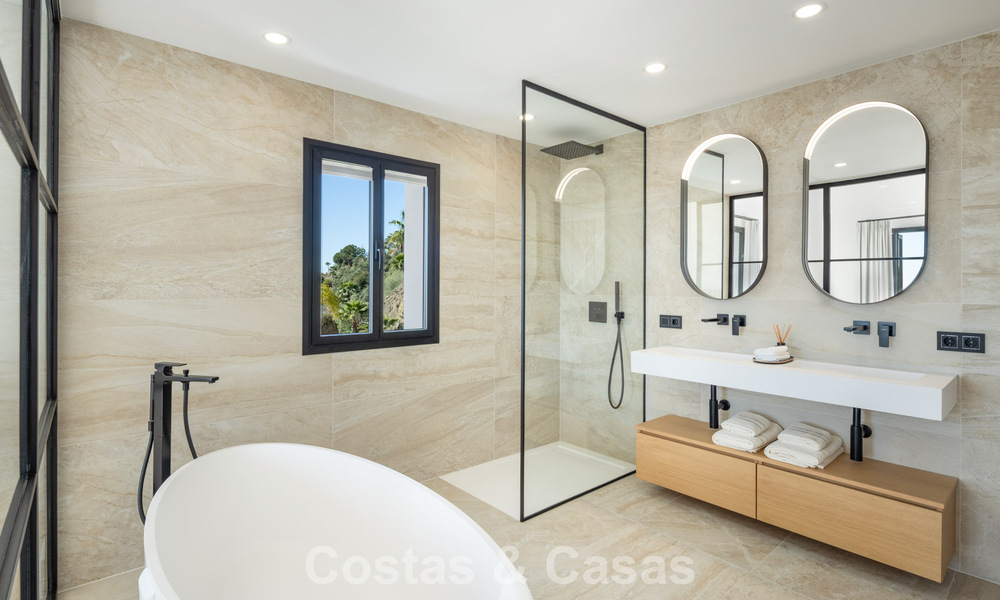 Villa de luxe à l'architecture espagnole contemporaine et vue sur la mer, prête à emménager, à vendre à Marbella - Benahavis 781369