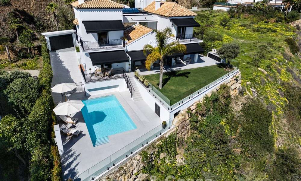 Villa de luxe à l'architecture espagnole contemporaine et vue sur la mer, prête à emménager, à vendre à Marbella - Benahavis 781374