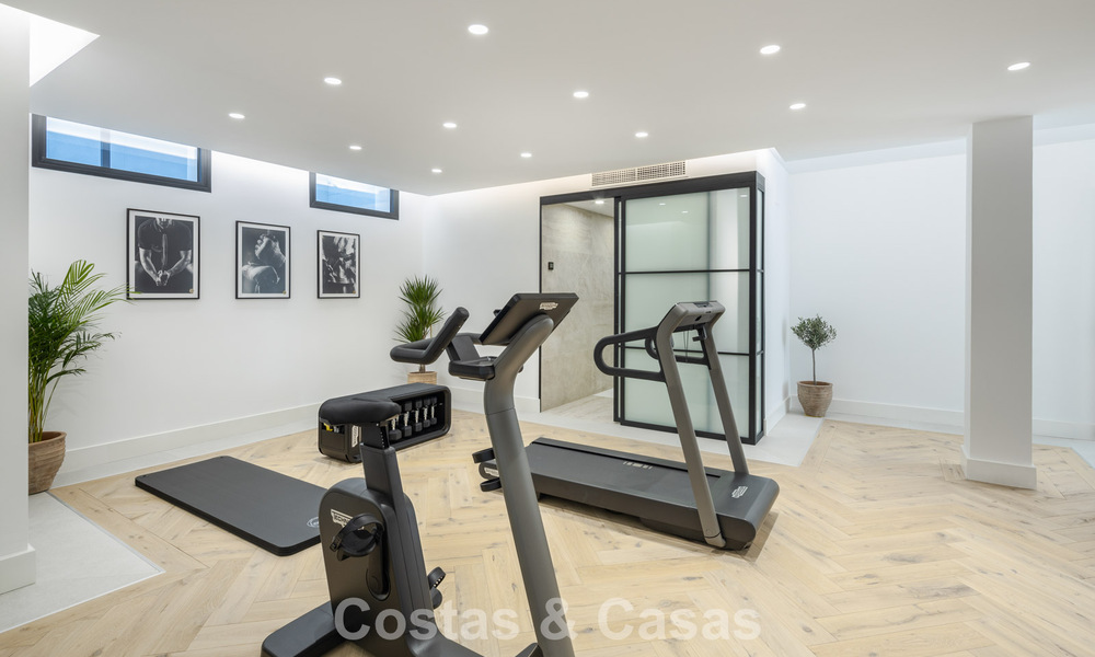 Villa de luxe à l'architecture espagnole contemporaine et vue sur la mer, prête à emménager, à vendre à Marbella - Benahavis 781377