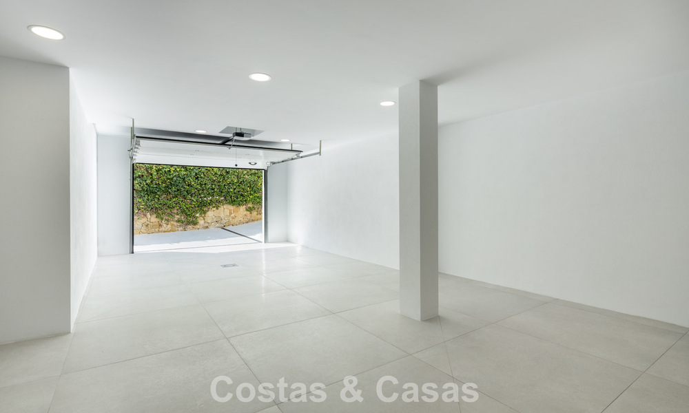 Villa de luxe à l'architecture espagnole contemporaine et vue sur la mer, prête à emménager, à vendre à Marbella - Benahavis 781378
