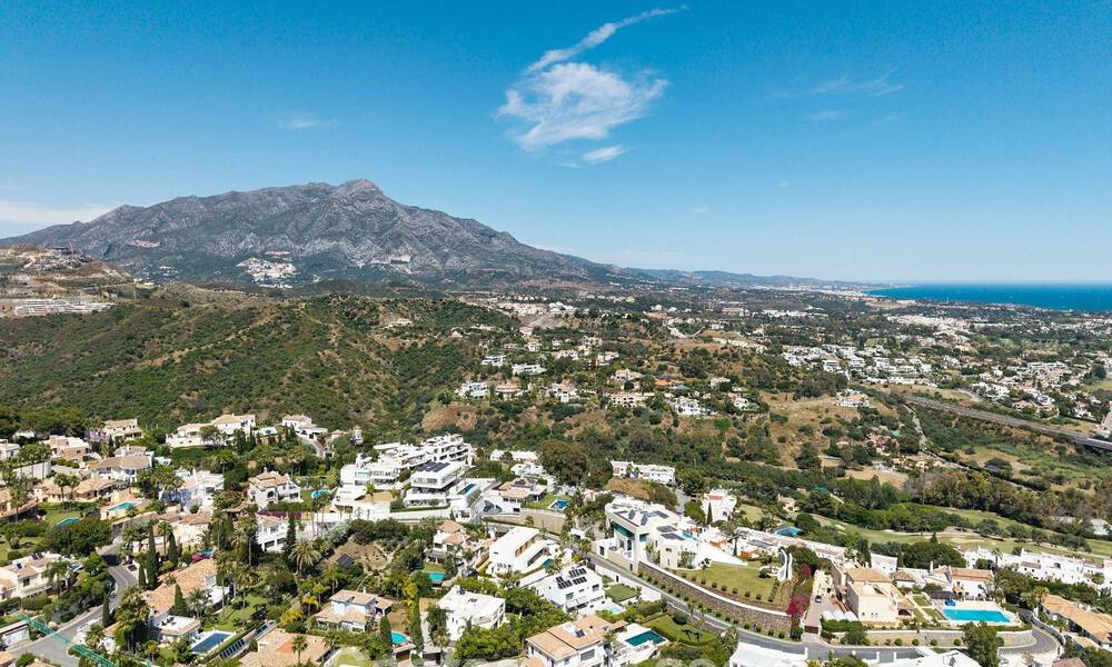 Villa familiale moderniste à vendre, dans un quartier recherché de La Quinta, Marbella - Benahavis 781402