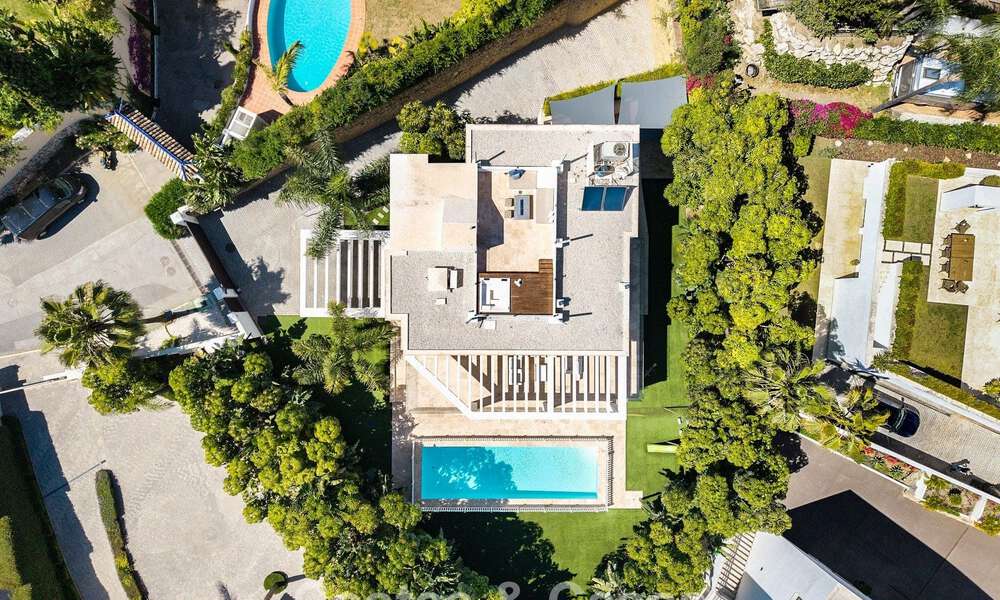 Villa familiale moderniste à vendre, dans un quartier recherché de La Quinta, Marbella - Benahavis 781406
