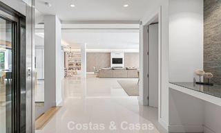 Villa familiale moderniste à vendre, dans un quartier recherché de La Quinta, Marbella - Benahavis 781447 