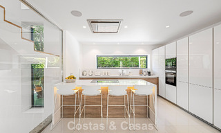 Villa familiale moderniste à vendre, dans un quartier recherché de La Quinta, Marbella - Benahavis 781450 