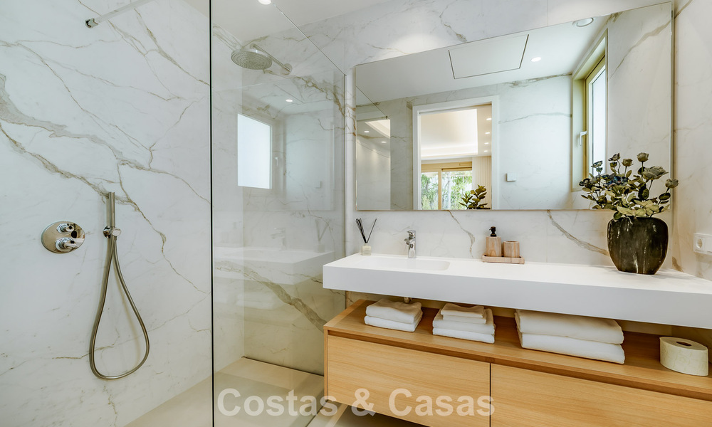 Appartement triplex de standing avec jardin et piscine privés à vendre au cœur du Golden Mile de Marbella 781475