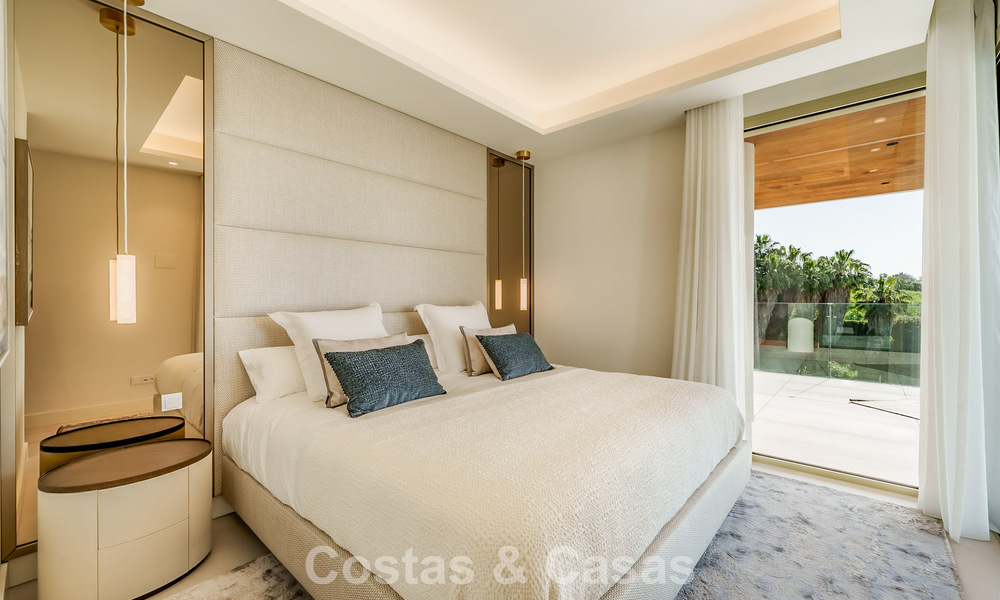 Appartement triplex de standing avec jardin et piscine privés à vendre au cœur du Golden Mile de Marbella 781479