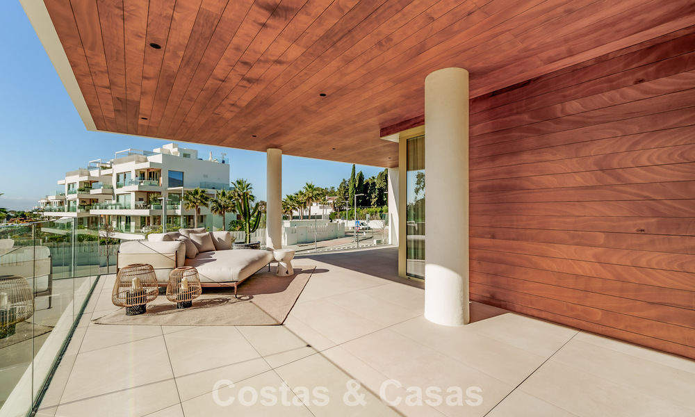 Appartement triplex de standing avec jardin et piscine privés à vendre au cœur du Golden Mile de Marbella 781482