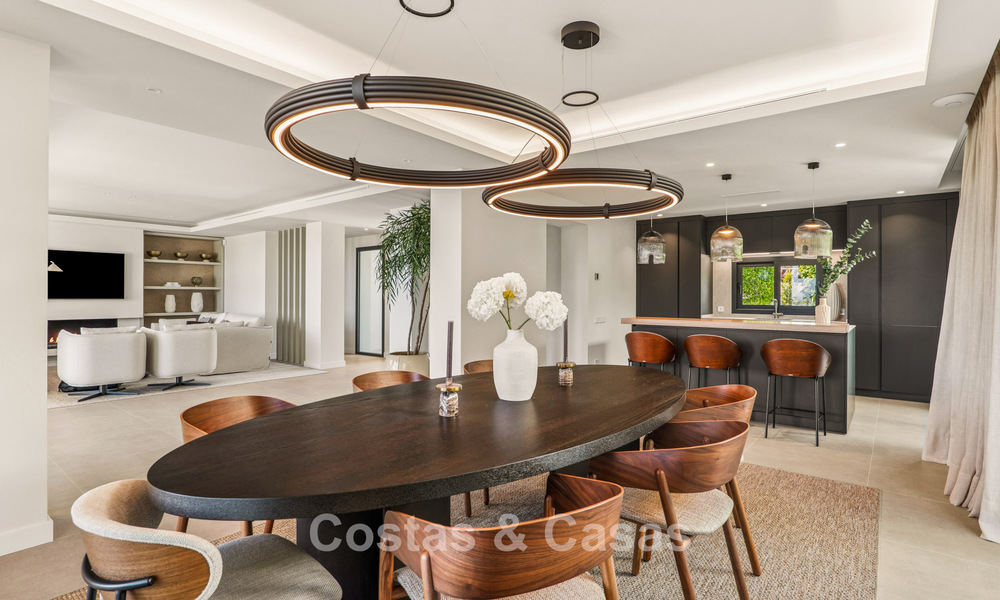 Villa de luxe méditerranéenne au charme intemporel à vendre dans le prestigieux quartier de Nueva Andalucía à Marbella 781547