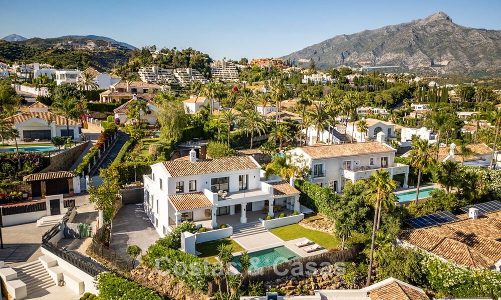 Villa de luxe méditerranéenne au charme intemporel à vendre dans le prestigieux quartier de Nueva Andalucía à Marbella 781552