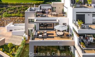 Penthouse moderne, prêt à emménager, avec vue panoramique, à vendre à Nueva Andalucia, Marbella 781562 