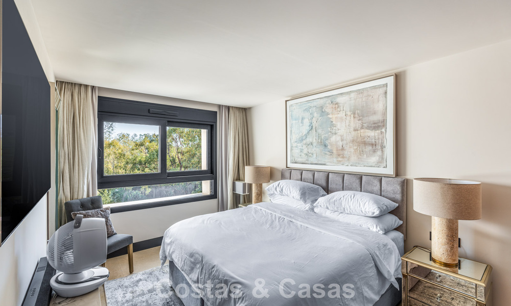 Penthouse moderne, prêt à emménager, avec vue panoramique, à vendre à Nueva Andalucia, Marbella 781568