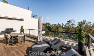 Penthouse moderne, prêt à emménager, avec vue panoramique, à vendre à Nueva Andalucia, Marbella 781575 