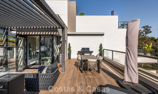 Penthouse moderne, prêt à emménager, avec vue panoramique, à vendre à Nueva Andalucia, Marbella 781576 