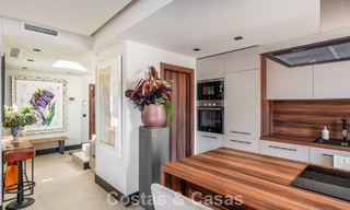 Penthouse moderne, prêt à emménager, avec vue panoramique, à vendre à Nueva Andalucia, Marbella 781581 