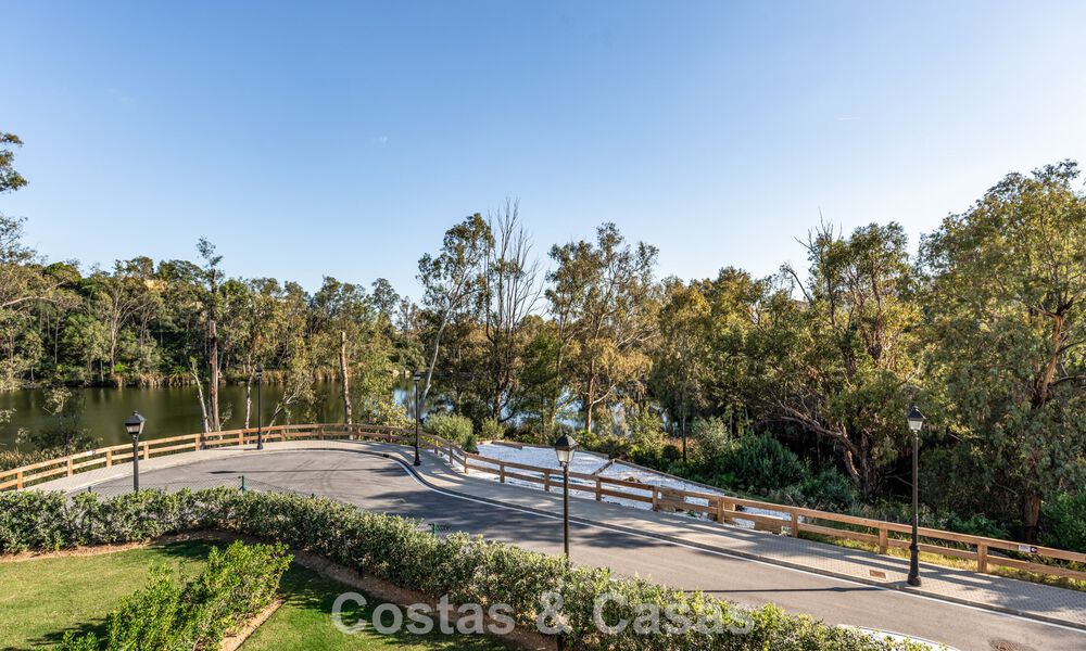 Penthouse moderne, prêt à emménager, avec vue panoramique, à vendre à Nueva Andalucia, Marbella 781587