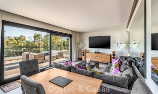 Penthouse moderne, prêt à emménager, avec vue panoramique, à vendre à Nueva Andalucia, Marbella 781588 