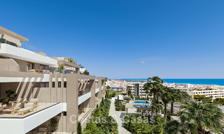 Lancement! Appartements neufs et élégants à vendre avec vue panoramique sur la mer près du centre d'Estepona 781394 
