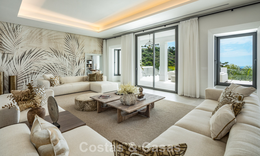 Villa de luxe exclusive de style andalou à vendre dans la résidence sécurisée El Madroñal à Marbella - Benahavis 781610