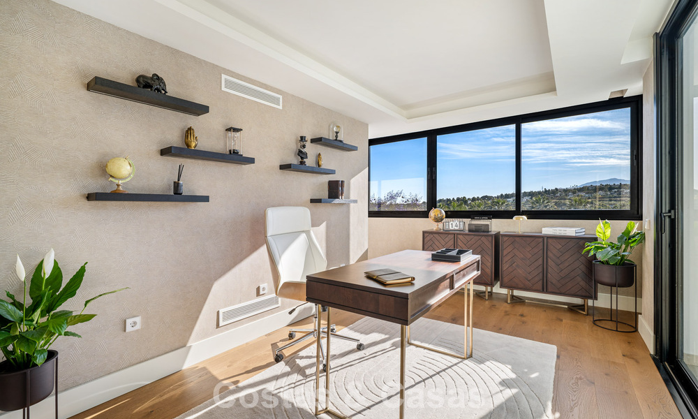 Villa de luxe ultramoderne, prête à emménager, à vendre dans la Vallée des Golfs de Nueva Andalucia, Marbella 781651