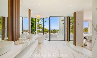 Villa de luxe ultramoderne, prête à emménager, à vendre dans la Vallée des Golfs de Nueva Andalucia, Marbella 781658 