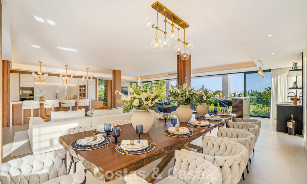 Villa de luxe ultramoderne, prête à emménager, à vendre dans la Vallée des Golfs de Nueva Andalucia, Marbella 781670