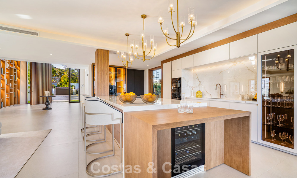 Villa de luxe ultramoderne, prête à emménager, à vendre dans la Vallée des Golfs de Nueva Andalucia, Marbella 781674