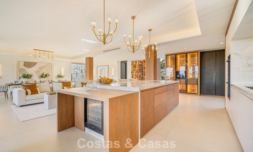 Villa de luxe ultramoderne, prête à emménager, à vendre dans la Vallée des Golfs de Nueva Andalucia, Marbella 781675