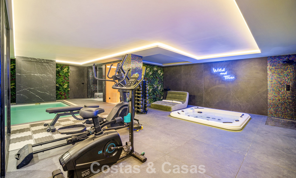 Villa de luxe ultramoderne, prête à emménager, à vendre dans la Vallée des Golfs de Nueva Andalucia, Marbella 781684