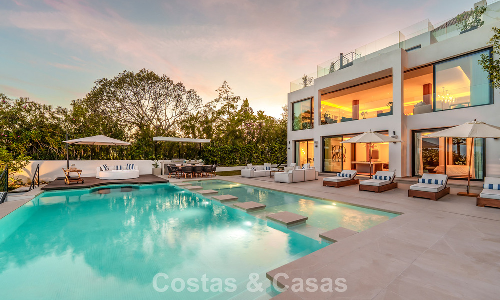 Villa de luxe ultramoderne, prête à emménager, à vendre dans la Vallée des Golfs de Nueva Andalucia, Marbella 781688
