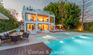 Villa de luxe ultramoderne, prête à emménager, à vendre dans la Vallée des Golfs de Nueva Andalucia, Marbella 781690 