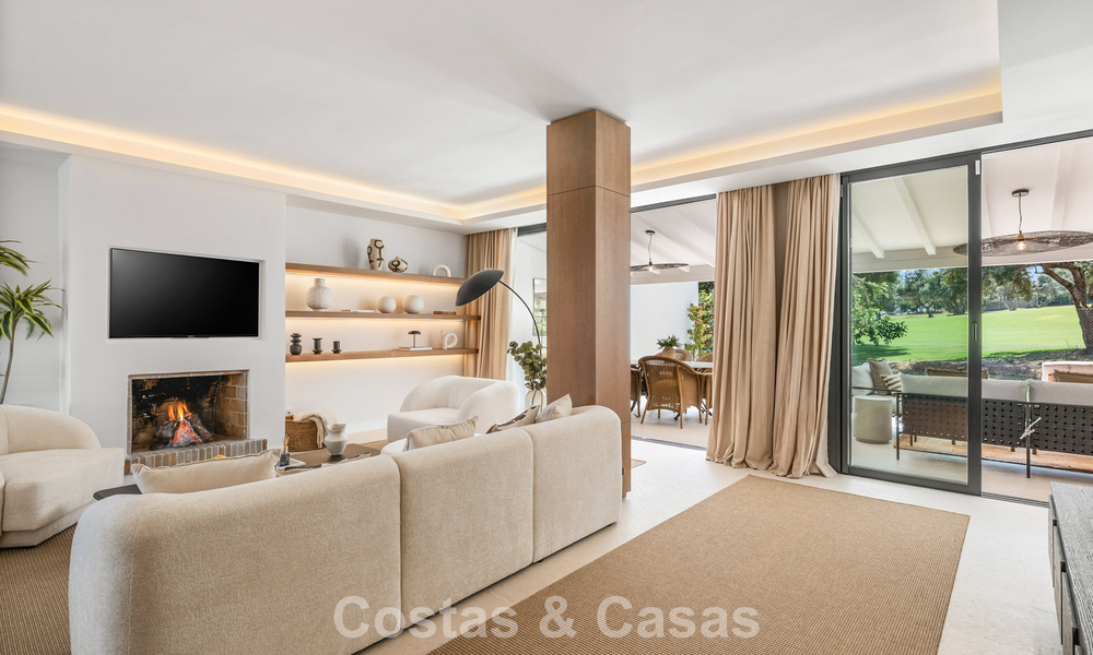 Magnifique maison de ville rénovée à vendre en première ligne du golf d'Aloha à Nueva Andalucia, Marbella 781730