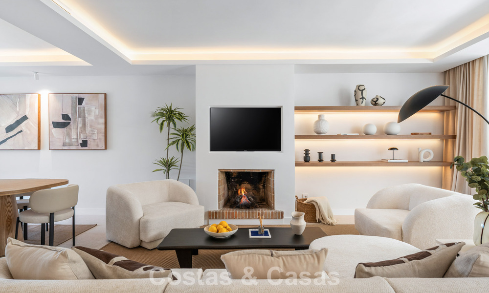 Magnifique maison de ville rénovée à vendre en première ligne du golf d'Aloha à Nueva Andalucia, Marbella 781731