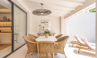 Magnifique maison de ville rénovée à vendre en première ligne du golf d'Aloha à Nueva Andalucia, Marbella 781737 