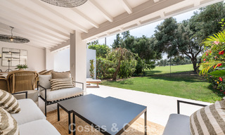 Magnifique maison de ville rénovée à vendre en première ligne du golf d'Aloha à Nueva Andalucia, Marbella 781738 