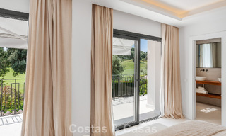 Magnifique maison de ville rénovée à vendre en première ligne du golf d'Aloha à Nueva Andalucia, Marbella 781747 