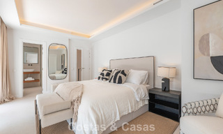 Magnifique maison de ville rénovée à vendre en première ligne du golf d'Aloha à Nueva Andalucia, Marbella 781748 