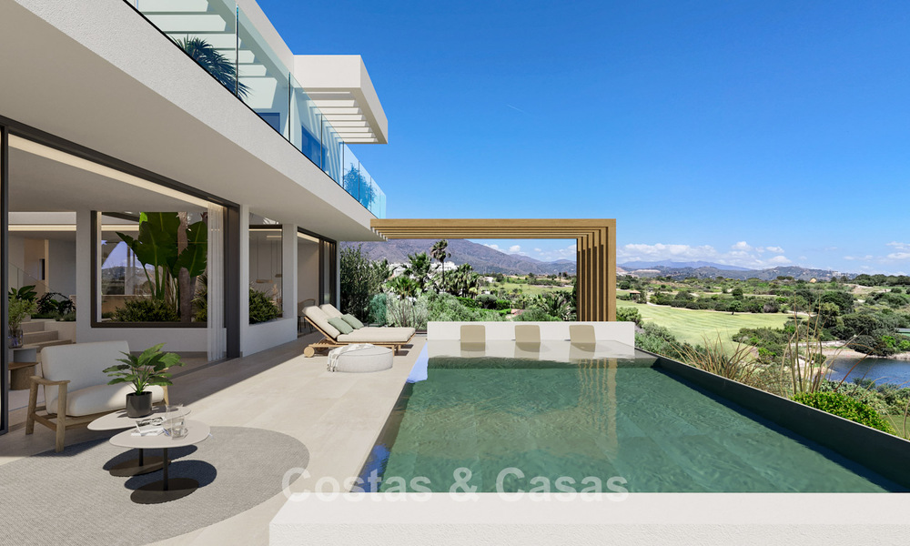 Nouveau sur le marché ! Villas design high-tech à vendre dans un cadre de golf recherché, près du centre d'Estepona 781763