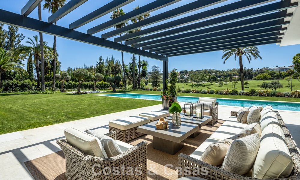 Magnifique villa en première ligne de golf à vendre au cœur de Nueva Andalucia, Marbella 781772