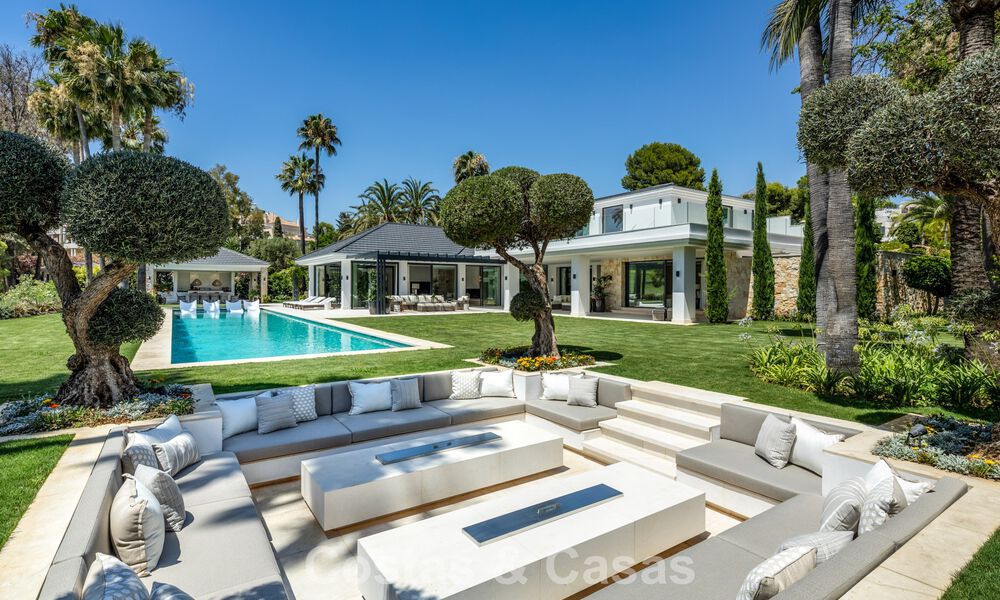 Magnifique villa en première ligne de golf à vendre au cœur de Nueva Andalucia, Marbella 781773