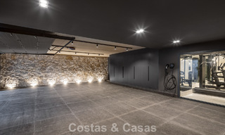 Magnifique villa en première ligne de golf à vendre au cœur de Nueva Andalucia, Marbella 781774 