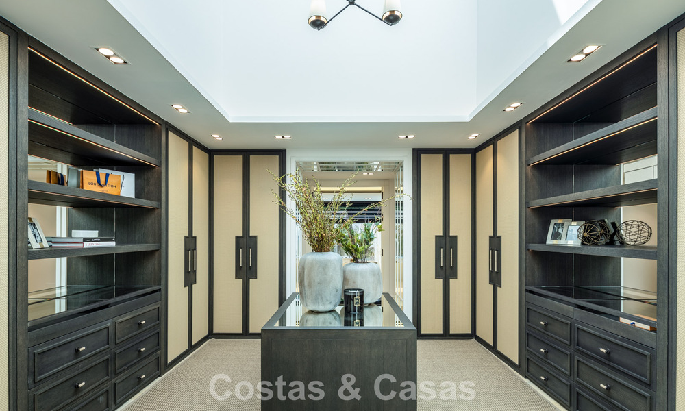 Magnifique villa en première ligne de golf à vendre au cœur de Nueva Andalucia, Marbella 781788