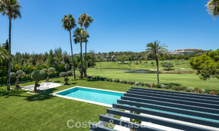 Magnifique villa en première ligne de golf à vendre au cœur de Nueva Andalucia, Marbella 781793 